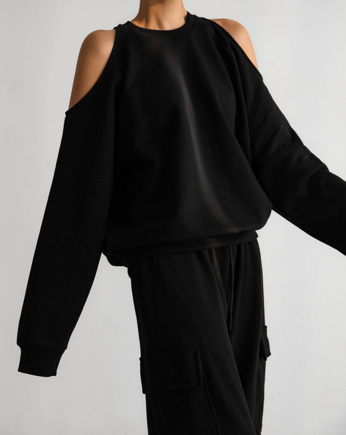 [PAPERMOON] SS / Shoulder Split Detail Sweatshirt