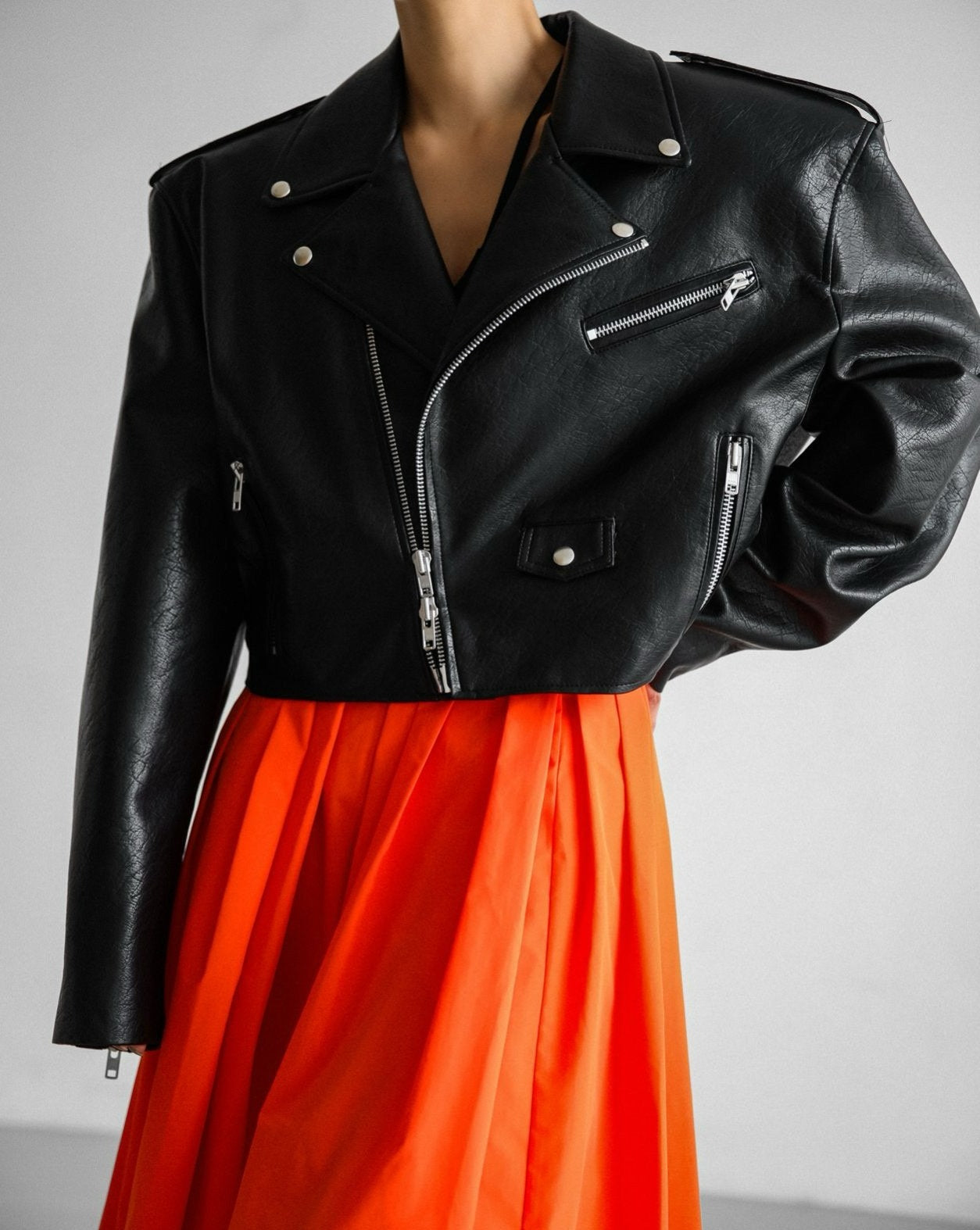 【PAPERMOON 페이퍼 문】AW / Oversized Vegan Leather Cropped Chunky Biker Jacket