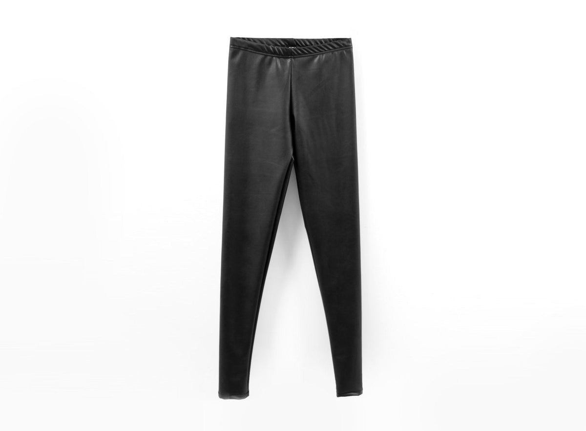 PAPERMOONの人気韓国ブランド通販WooStore公式