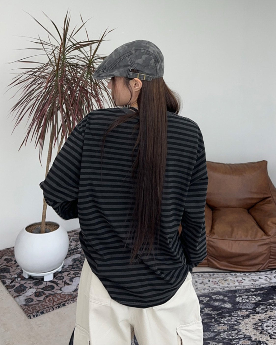 Pigment Stripe Crewneck L/S Tee