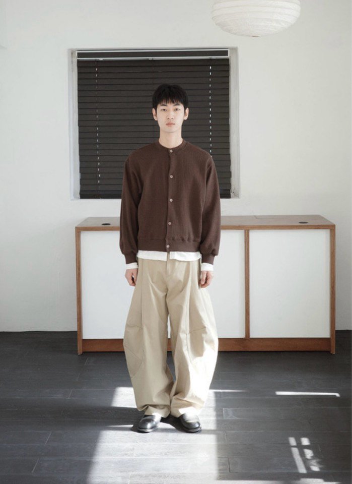 Wood Dart Curved Pants