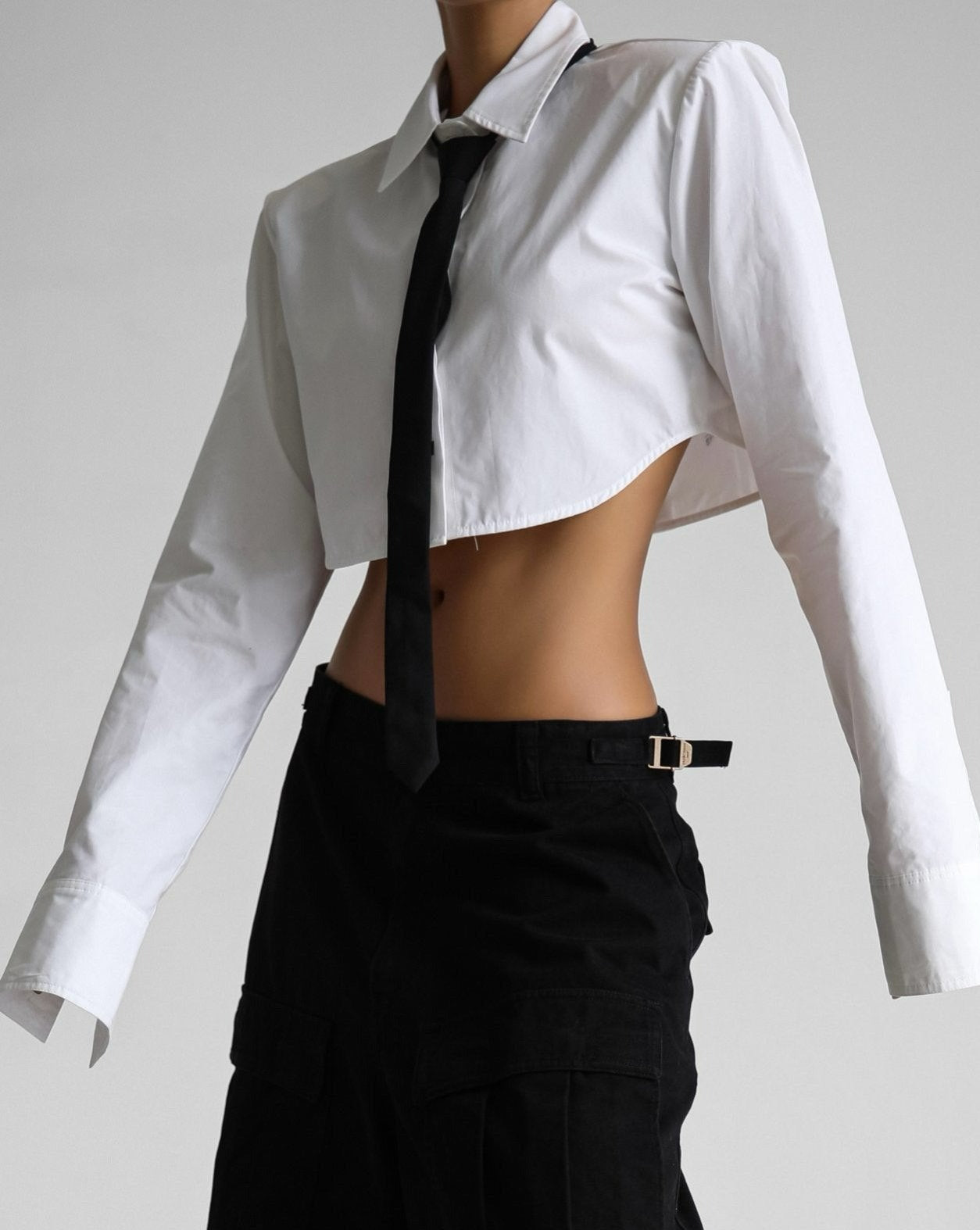 【PAPERMOON 페이퍼 문】SS / LUX Shoulder Pad Cropped Button Down Shirt