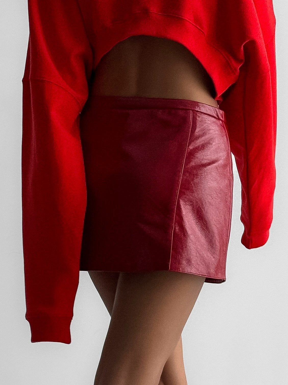 【PAPERMOON 페이퍼 문】SS / Crinkle Patent Vegan Leather Mini Skirt