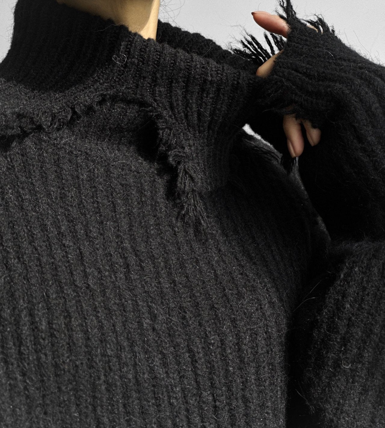 [Ready to ship] [PAPERMOON] AW / Alpaca Blend Wool Chunky Oversized Distressed Turtleneck Knit