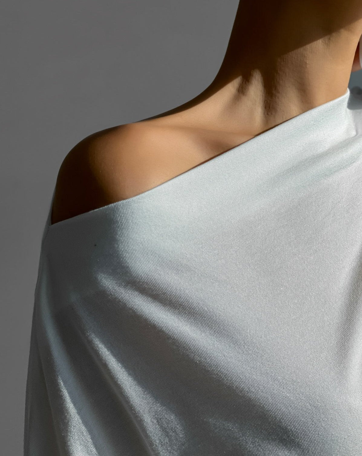[Ready to ship] [PAPERMOON] AW / Side Shirred Draped Detail Boatneck Top