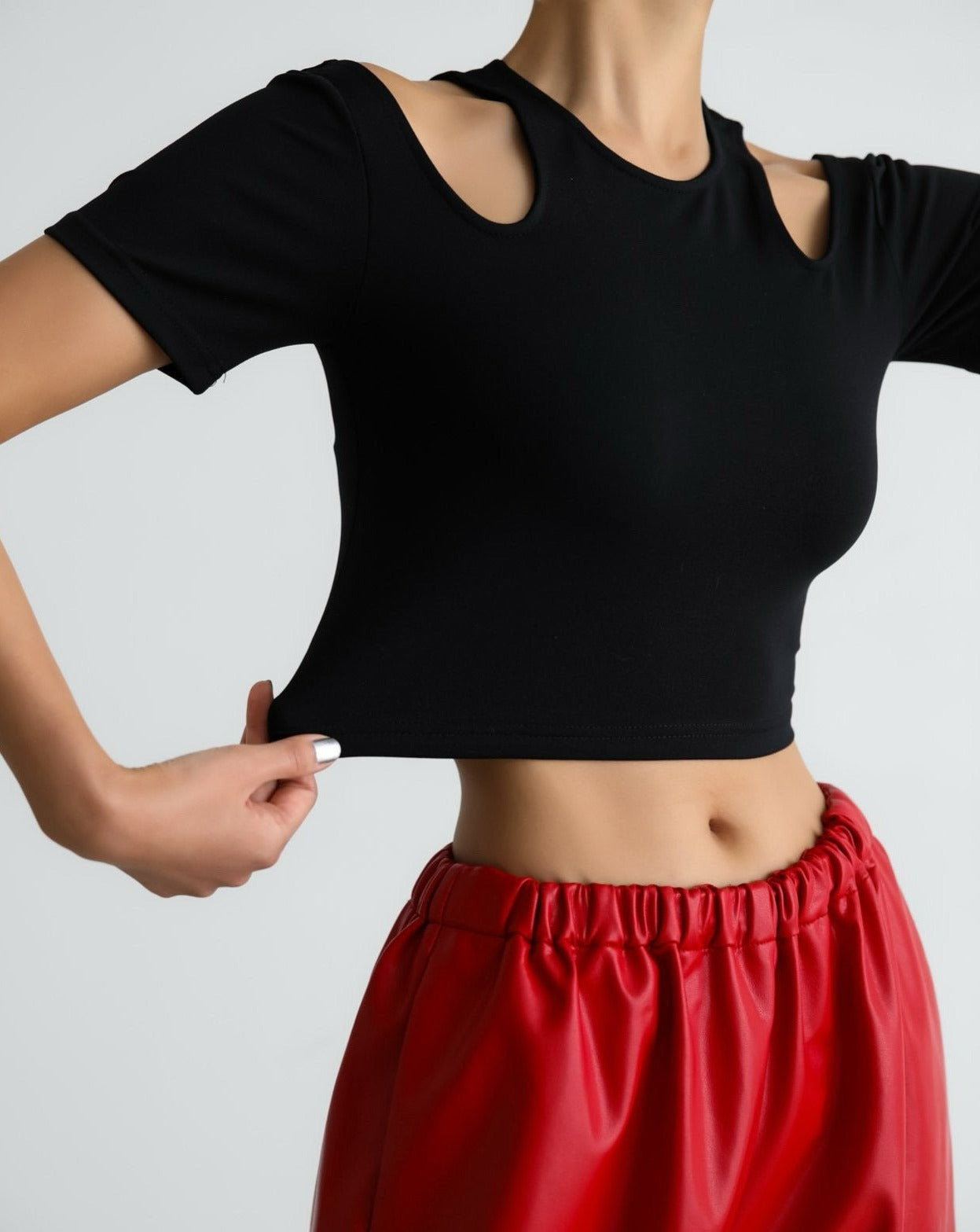 [PAPERMOON] SS / Cut Out Shoulder Detail Cropped Top