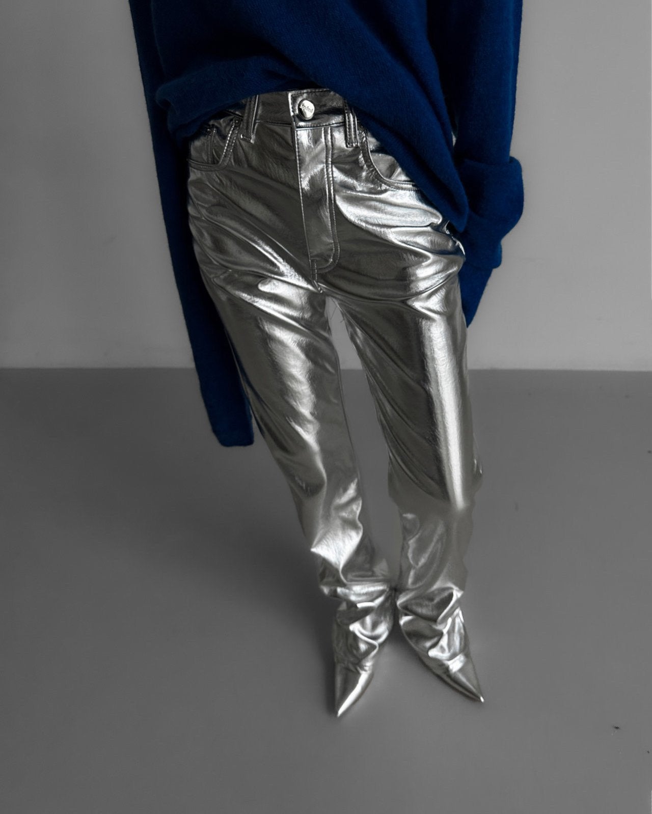 【즉납】【PAPERMOON 페이퍼 문】AW / Patent Vegan Leather Coated Straight Pants