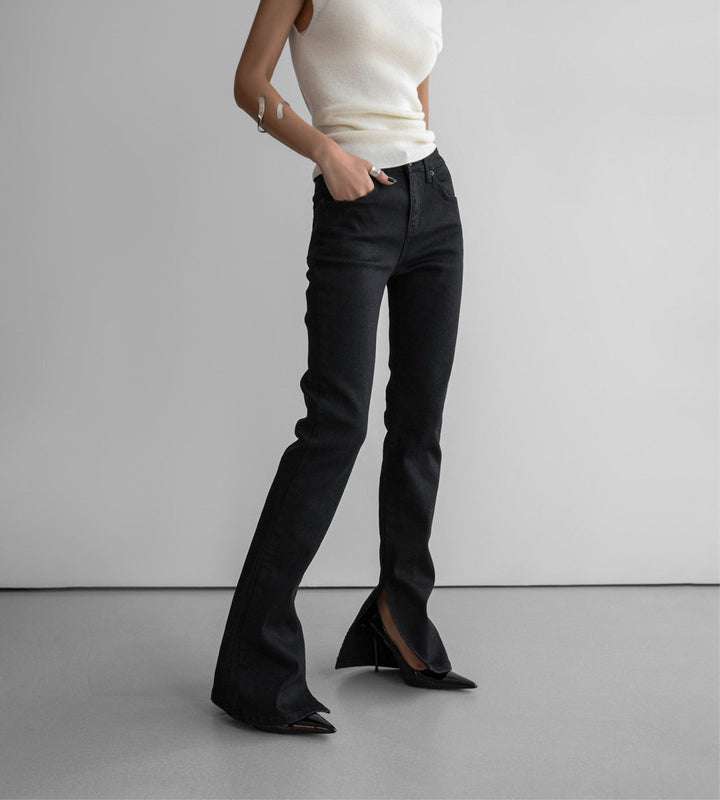 【PAPERMOON ペーパームーン】AW / Classic Slit Flare Black Jeans