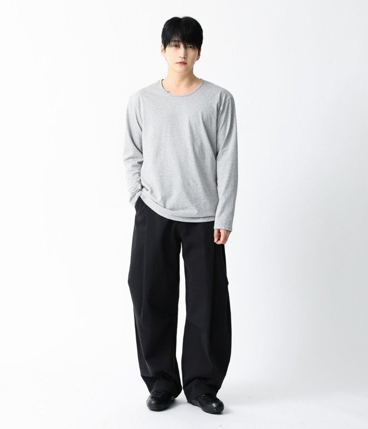 Essential U-Neck Long Sleeve Tee