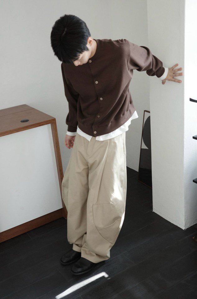 Wood Dart Curved Pants