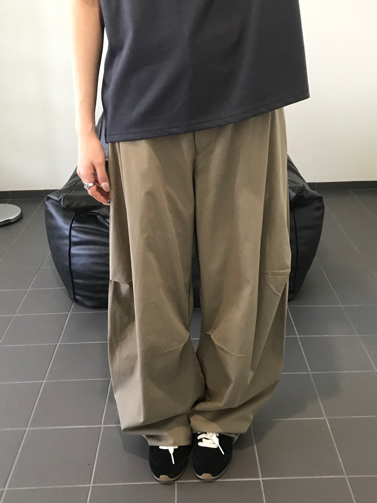 Urban Curve Balloon Slacks