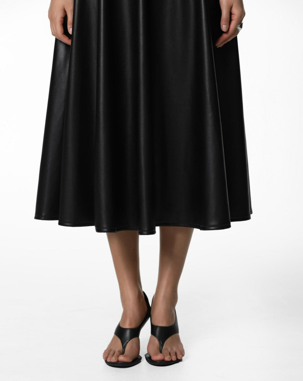 [PAPERMOON] SS / Vegan Leather A-Line Flared Midi Skirt