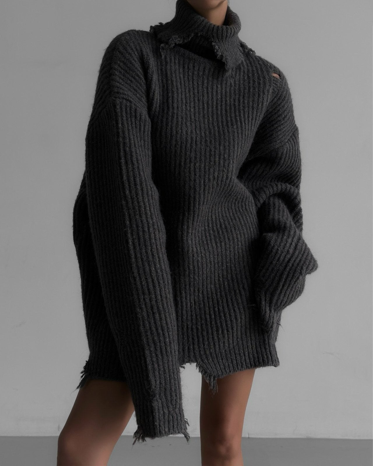 [Ready to ship] [PAPERMOON] AW / Alpaca Blend Wool Chunky Oversized Distressed Turtleneck Knit