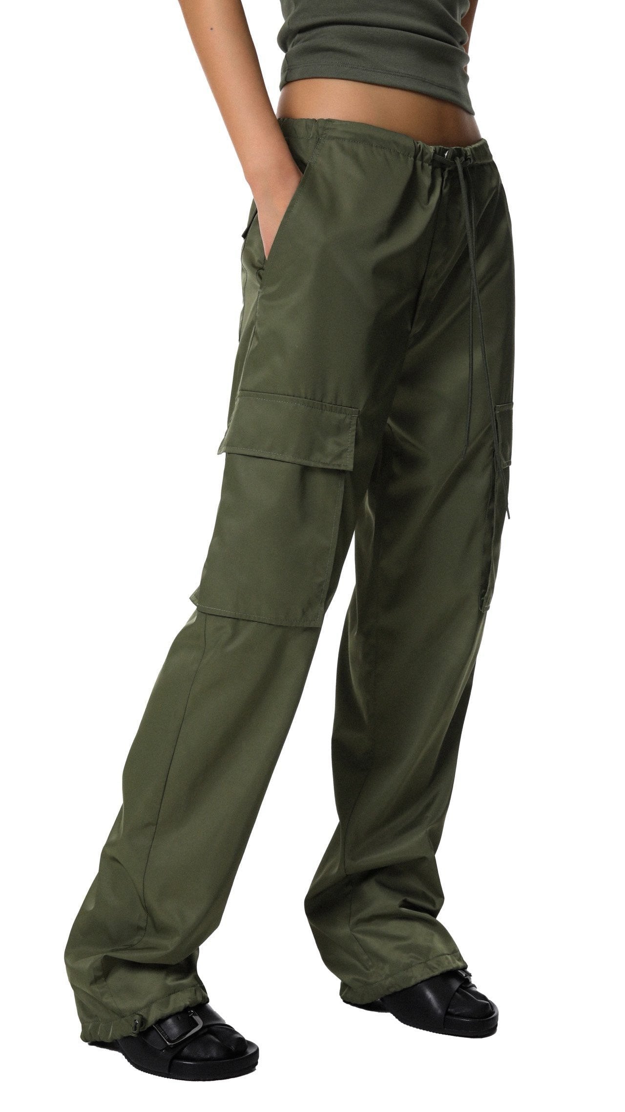 【PAPERMOON ペーパームーン】SS / Nylon Drawstring Cargo Pocket Trousers