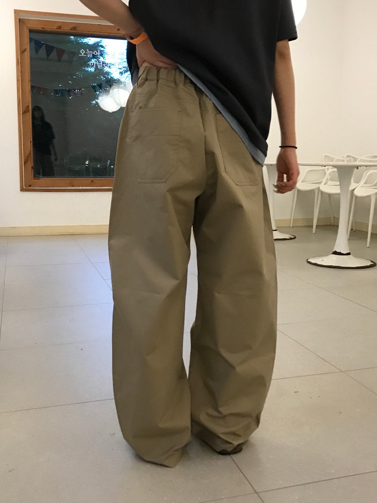 Volume Curve Cotton Balloon Pants