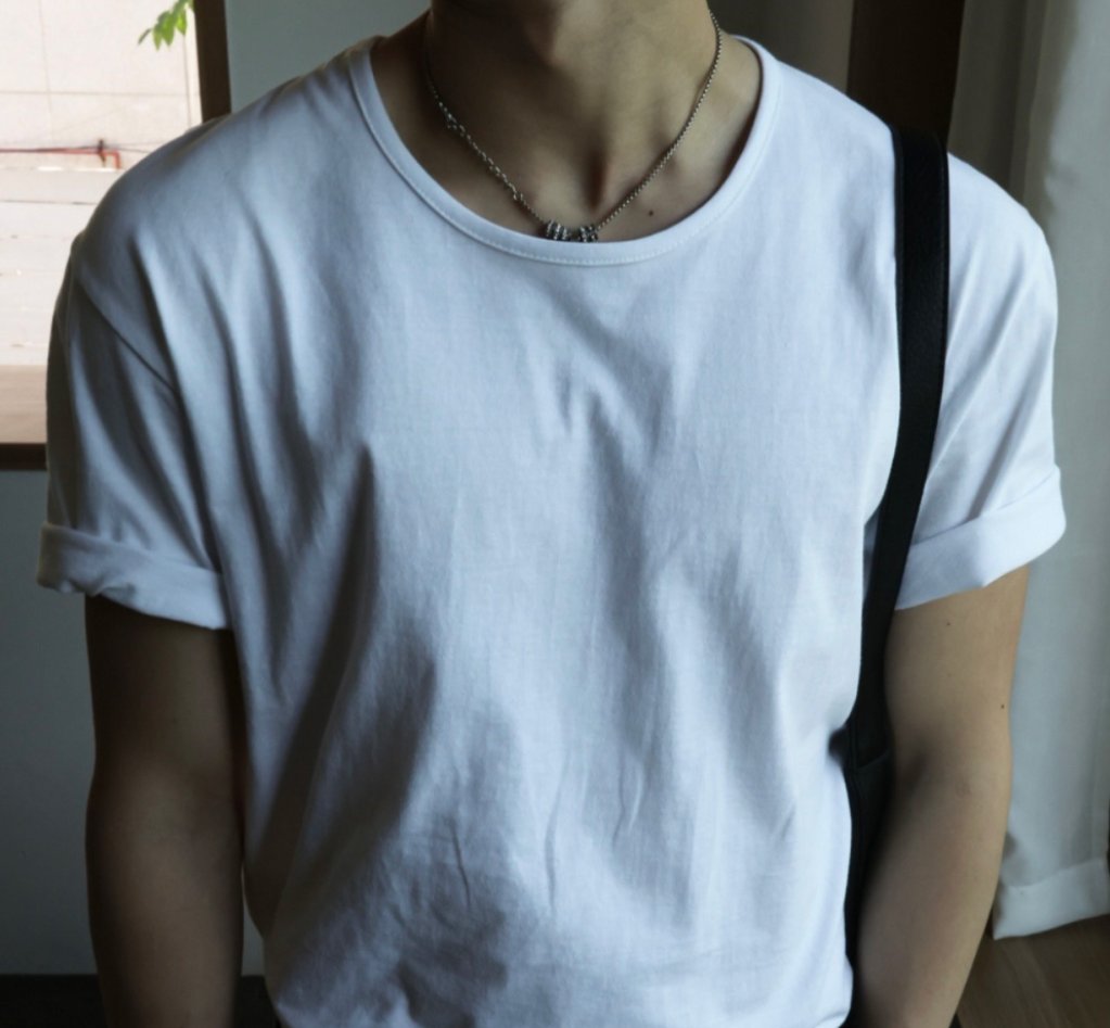 Essential Soft U-Neck Tee