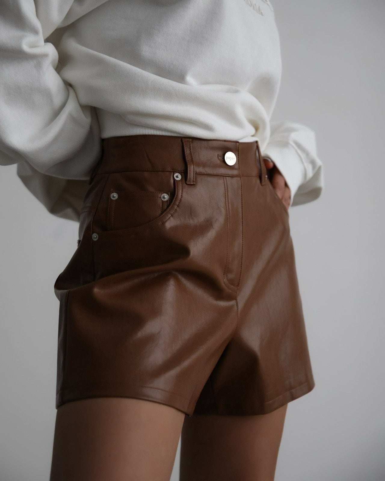 【PAPERMOON ペーパームーン】SS / Denim Detail Vegan Leather Short Pants
