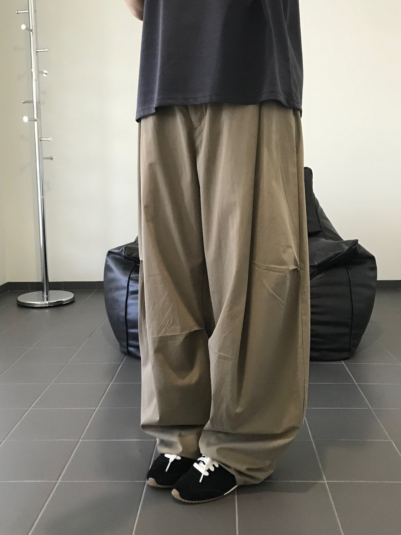 Urban Curve Balloon Slacks