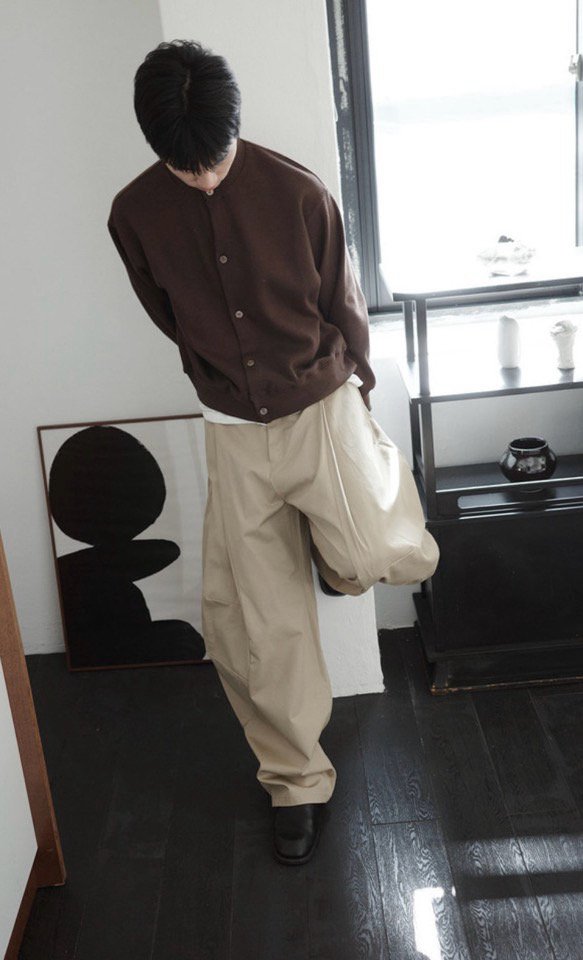 Wood Dart Curved Pants