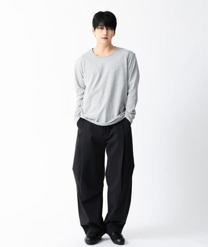 Essential U-Neck Long Sleeve Tee