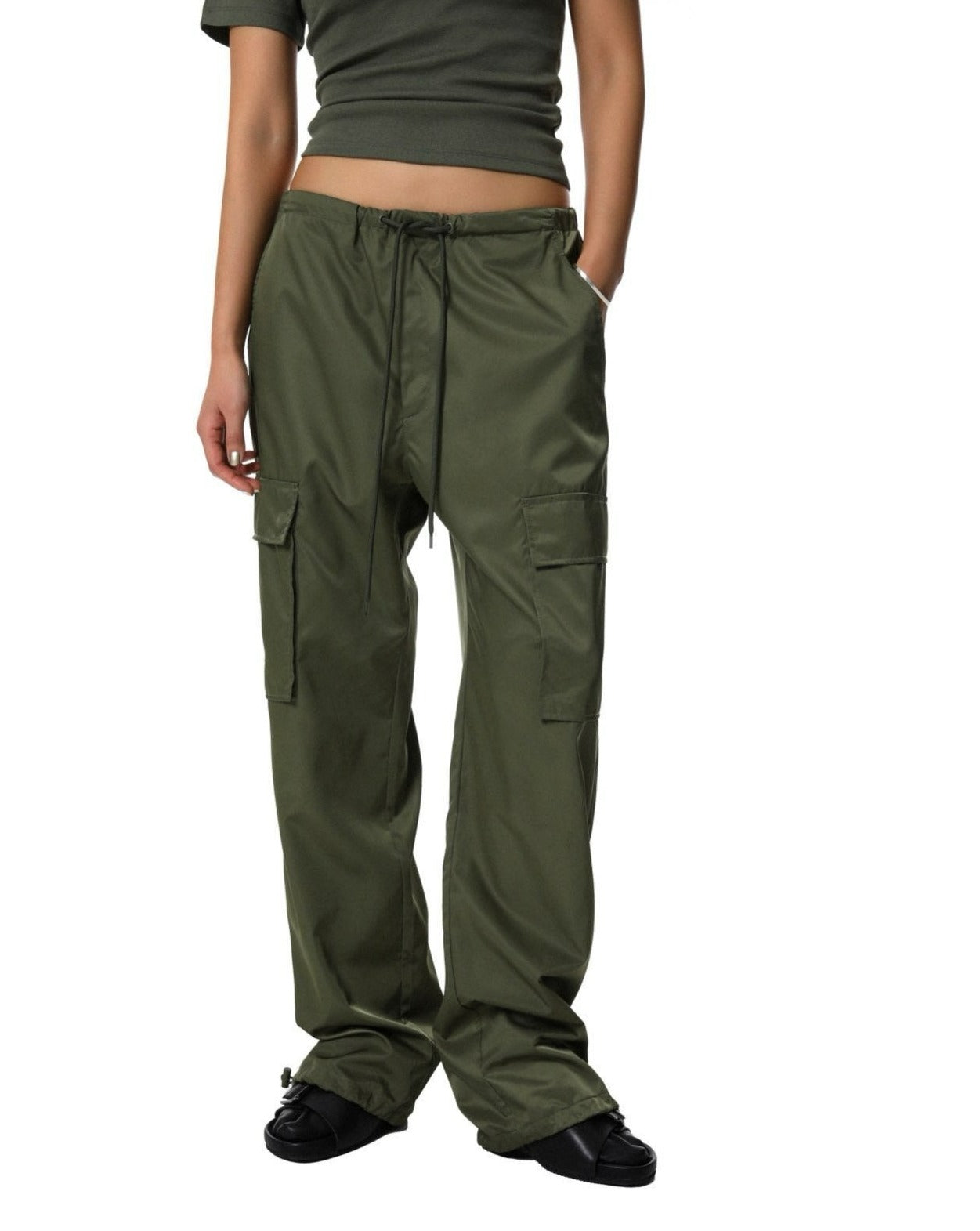 【PAPERMOON ペーパームーン】SS / Nylon Drawstring Cargo Pocket Trousers