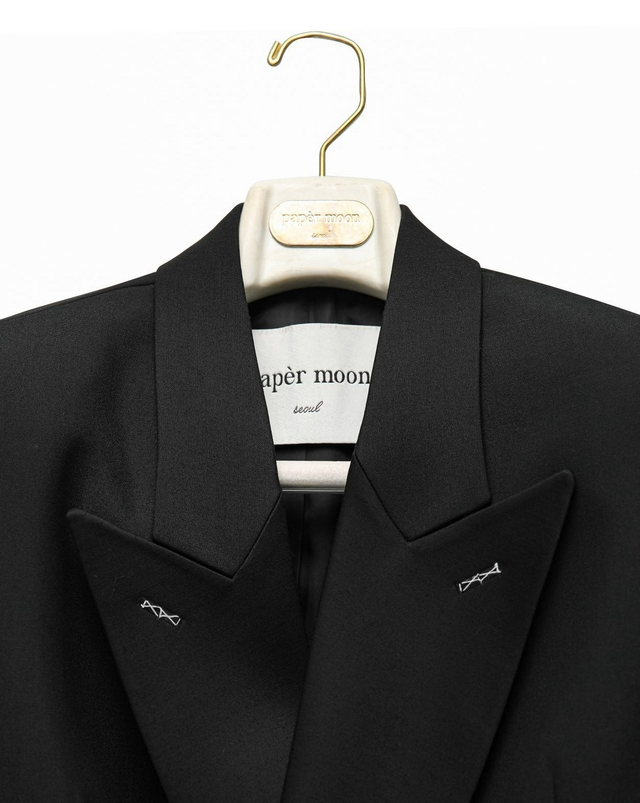 【PAPERMOON 페이퍼 문】SS / Bi - Color Stitch Point Peaked Lapel Tuxedo Blazer