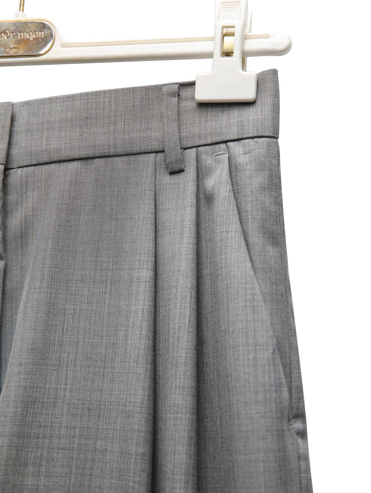 【PAPERMOON 페이퍼 문】SS / Sharkskin Fabric Pin Tuck Set Up Wide Trousers