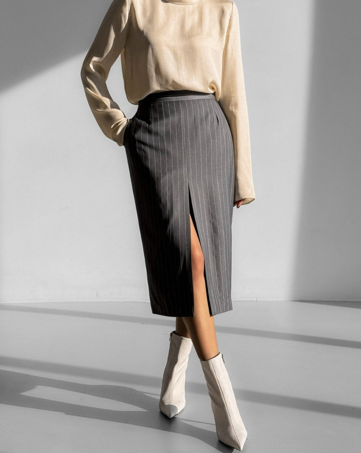 【PAPERMOON 페이퍼 문】SS / Wide Pin Stripe Set Up Suit Pencil Midi Skirt