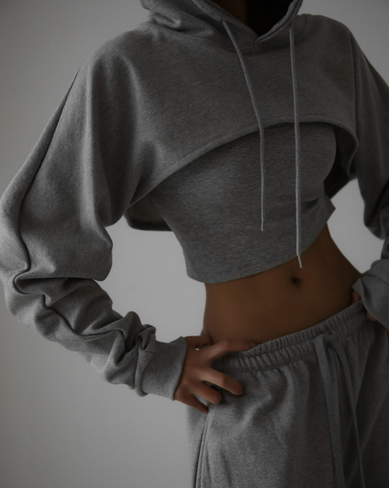 【PAPERMOON ペーパームーン】SS / Bolero Detail Cropped Sweat Hoodie