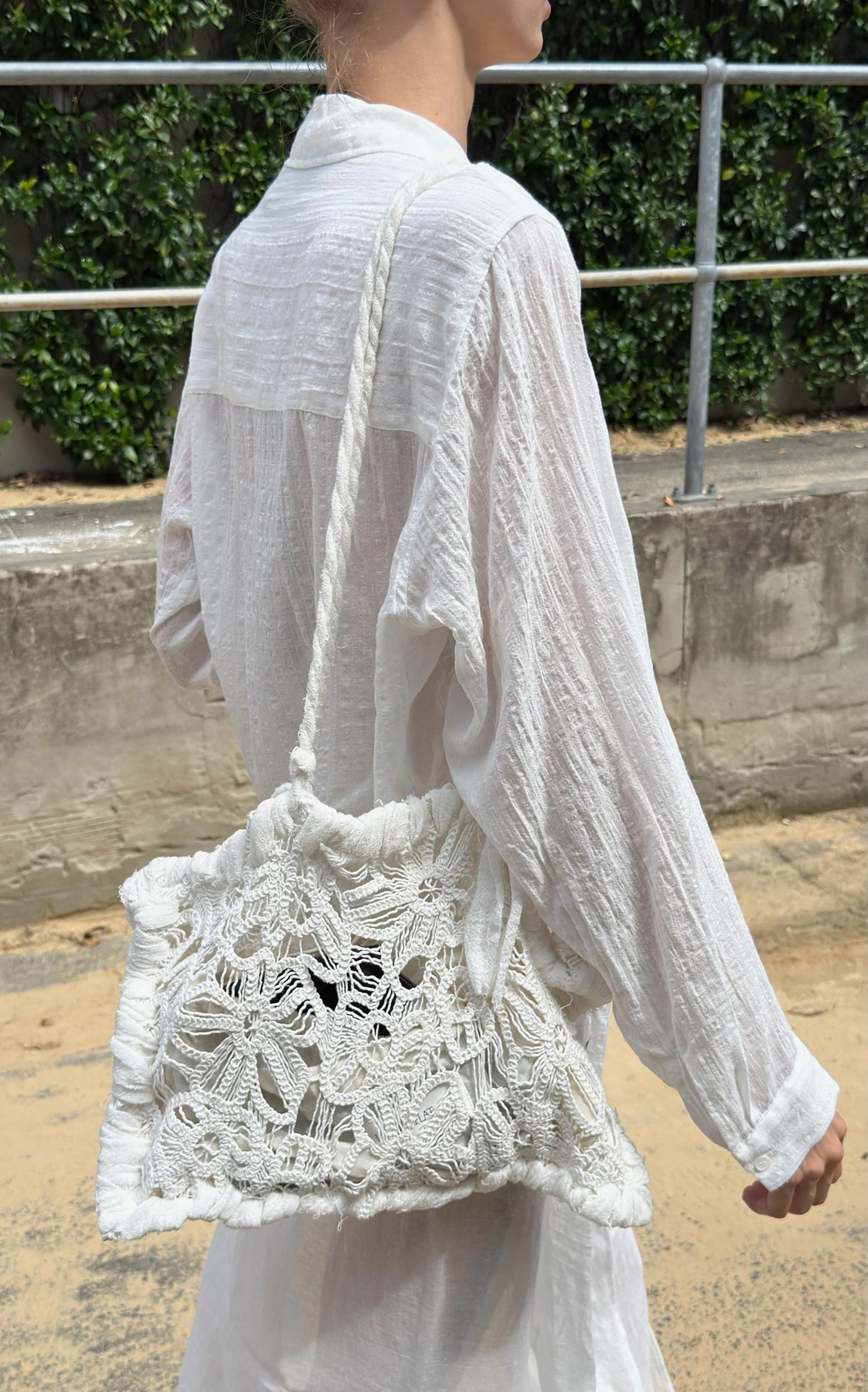 [A MA:DE 2026SS] Silhouette Blouse (2color)