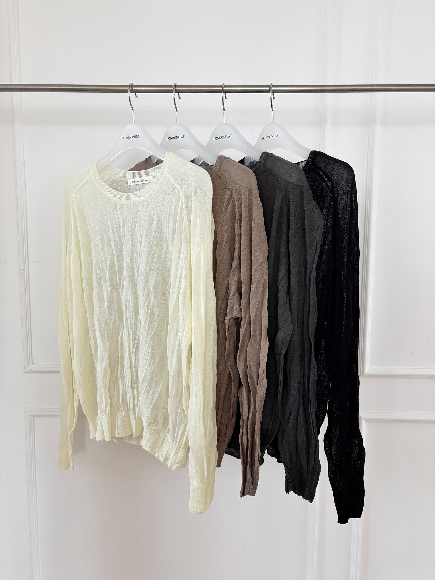 [A MA:DE 2026SS] Silhouette Blouse (2color)