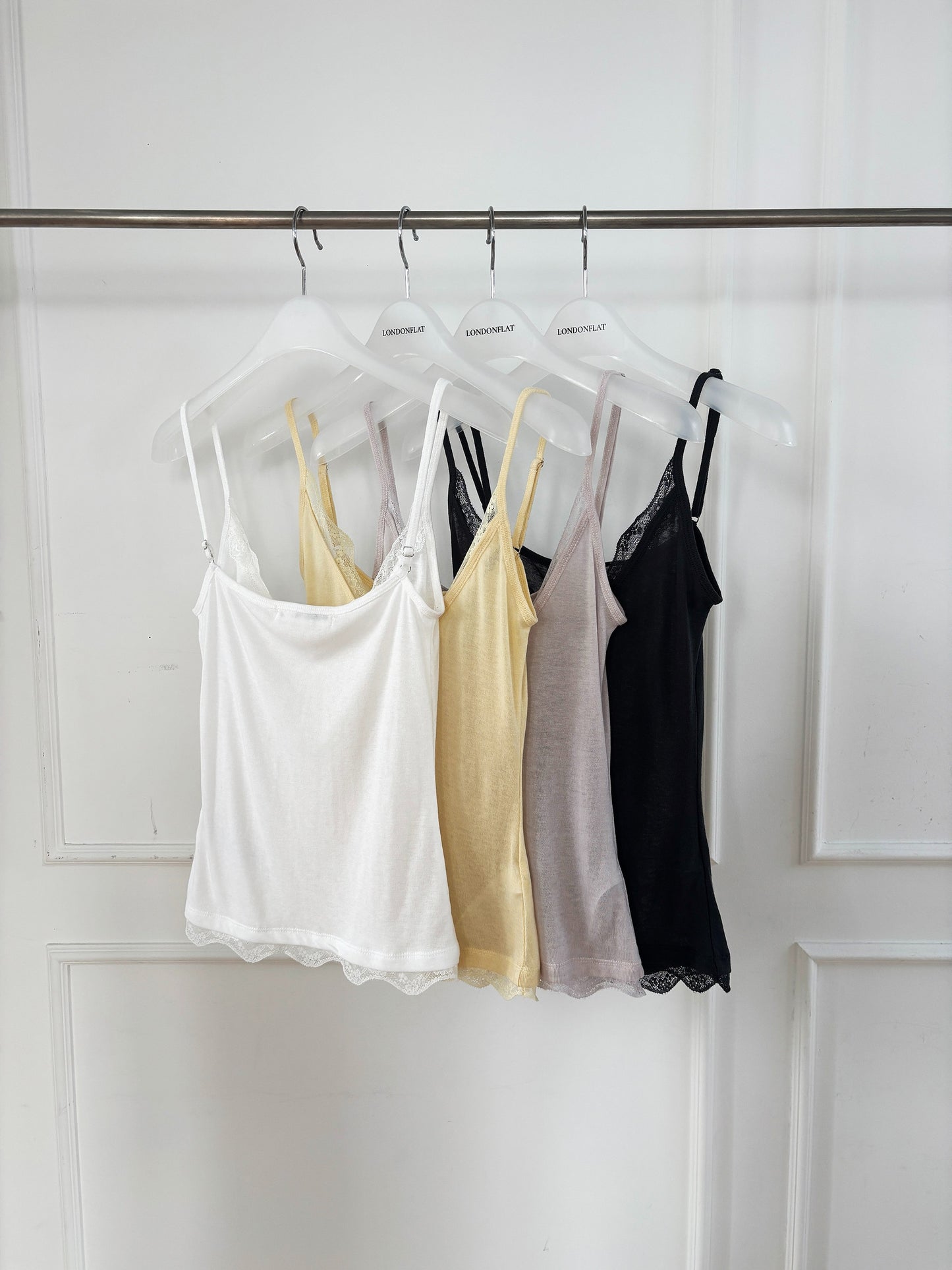 [A MA:DE 2026SS] Silhouette Blouse (2color)