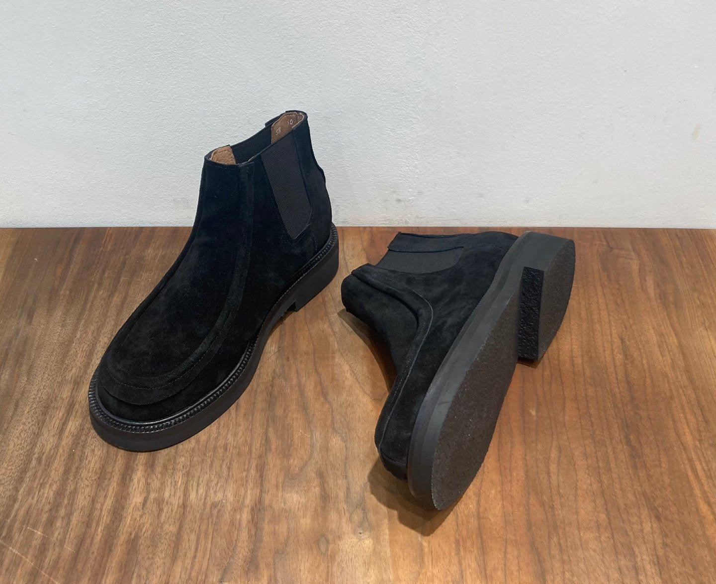 Yas Italian Suede Chelsea Boots