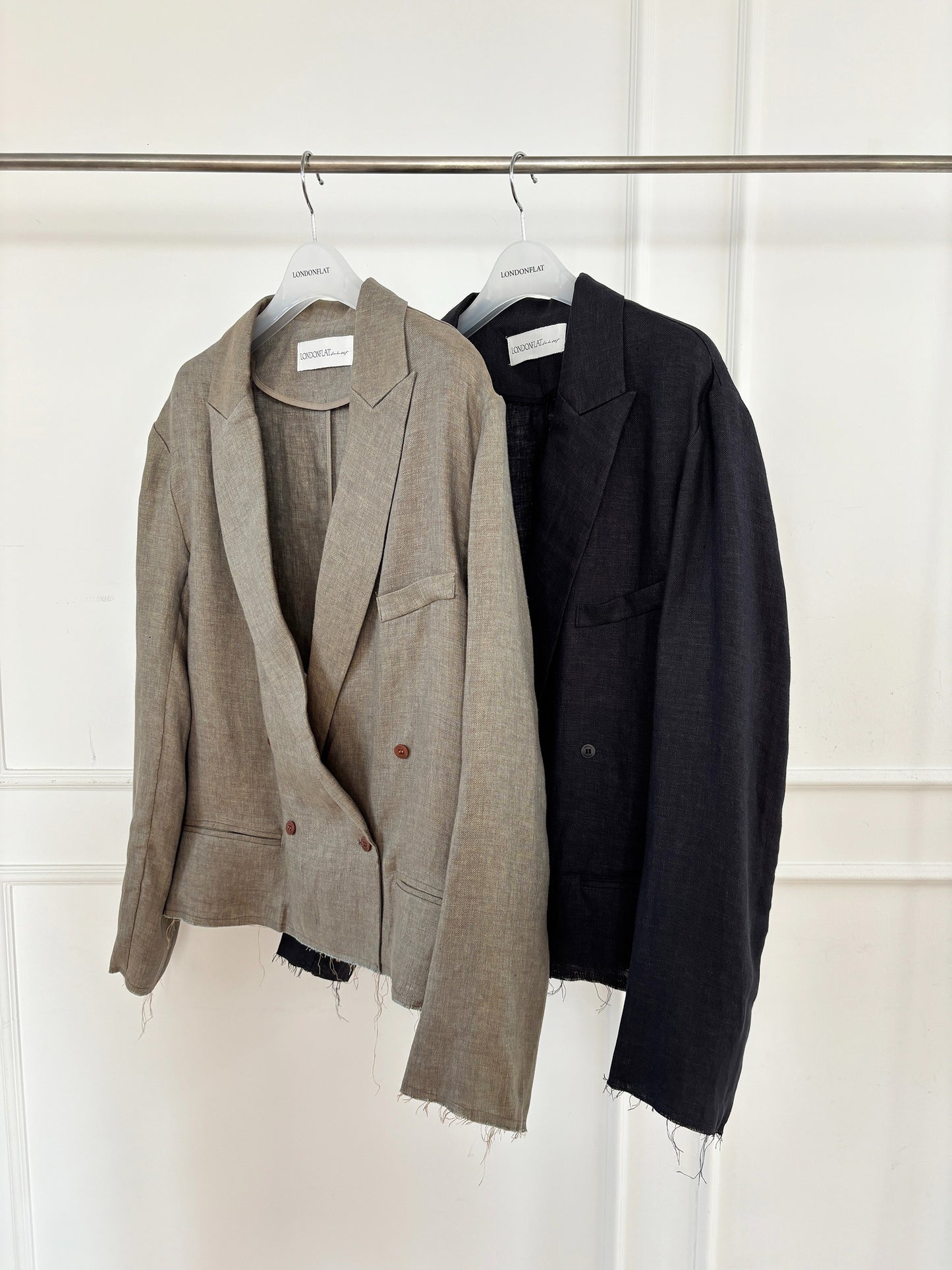 [A MA:DE 2026SS] Silhouette Blouse (2color)