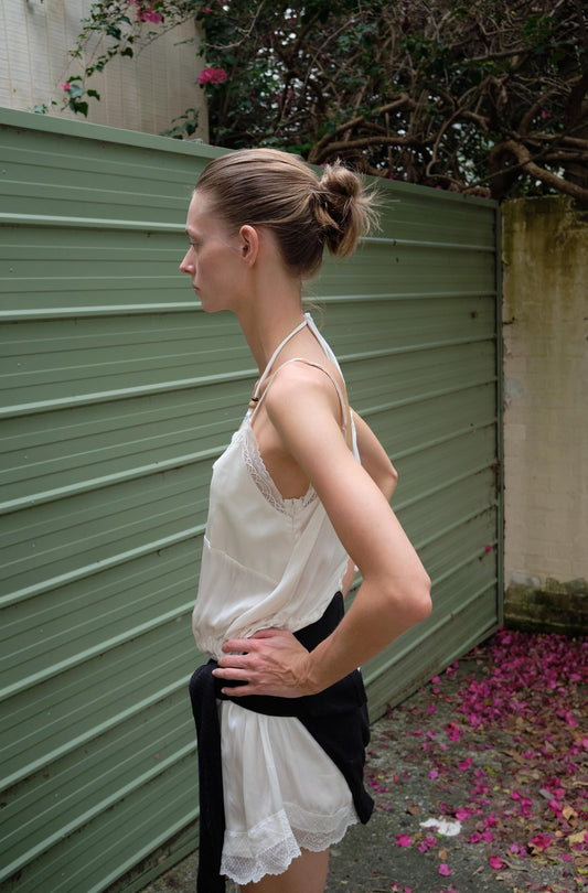 [A MA:DE 2026SS] Silhouette Blouse (2color)
