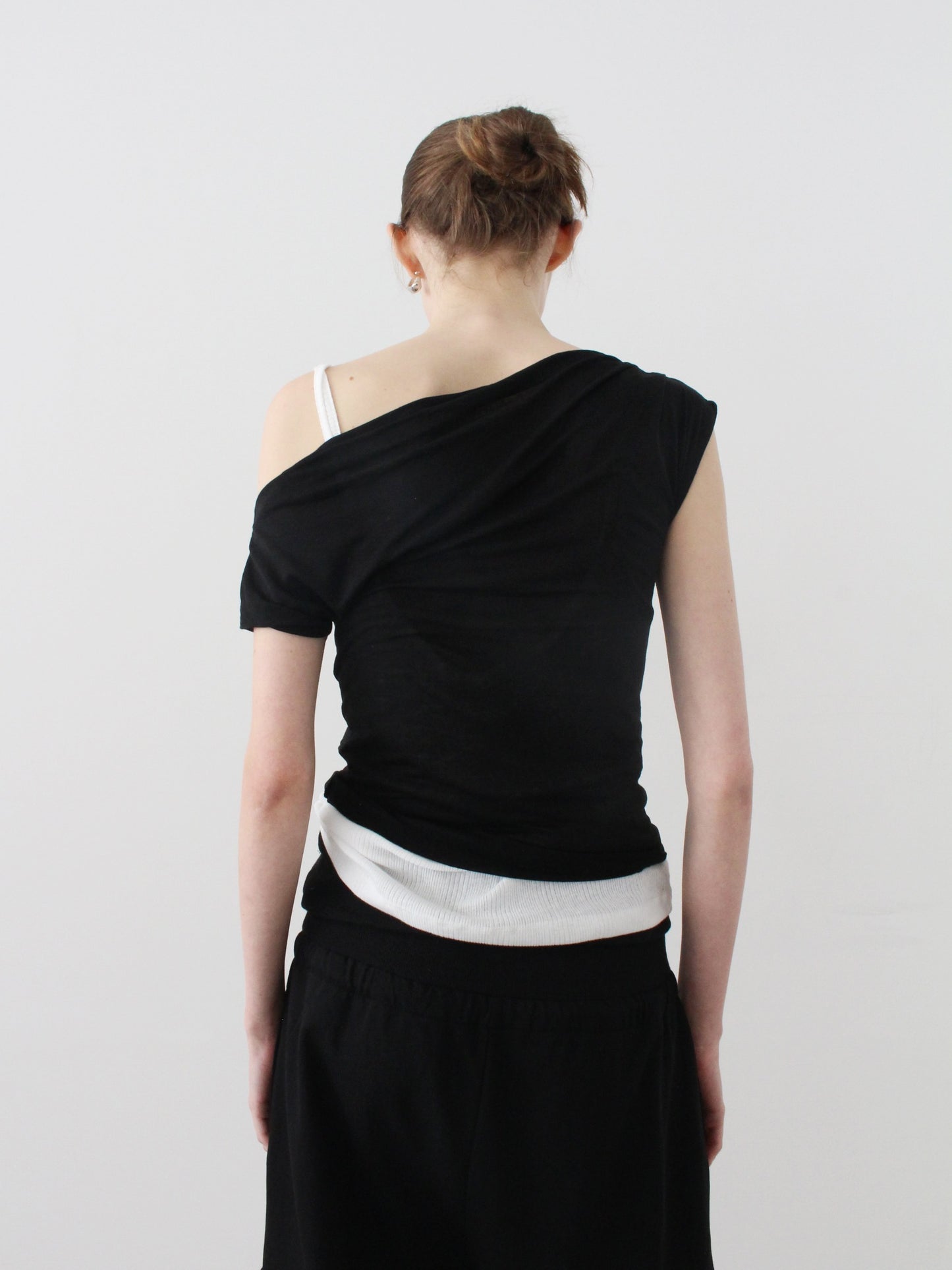 [A MA:DE 2026SS] Silhouette Blouse (2color)