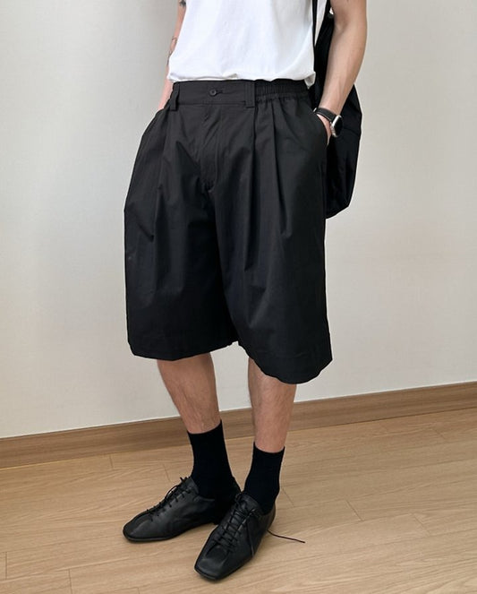 Creed Banding Two-Tuck Half Pants