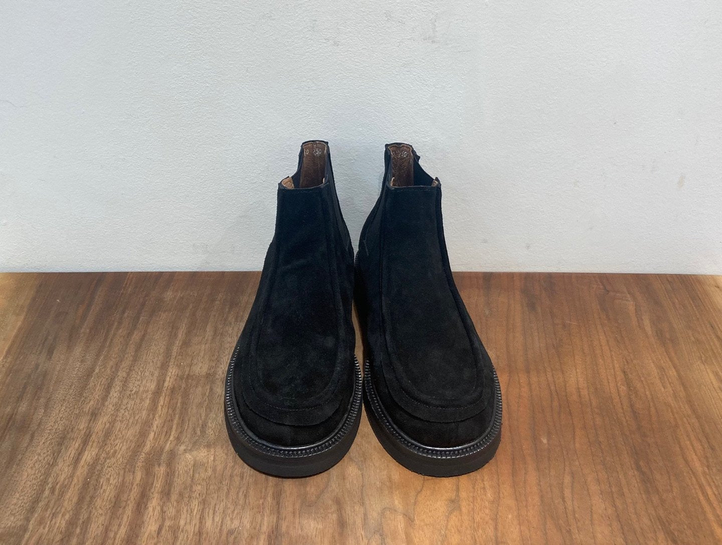 Yas Italian Suede Chelsea Boots