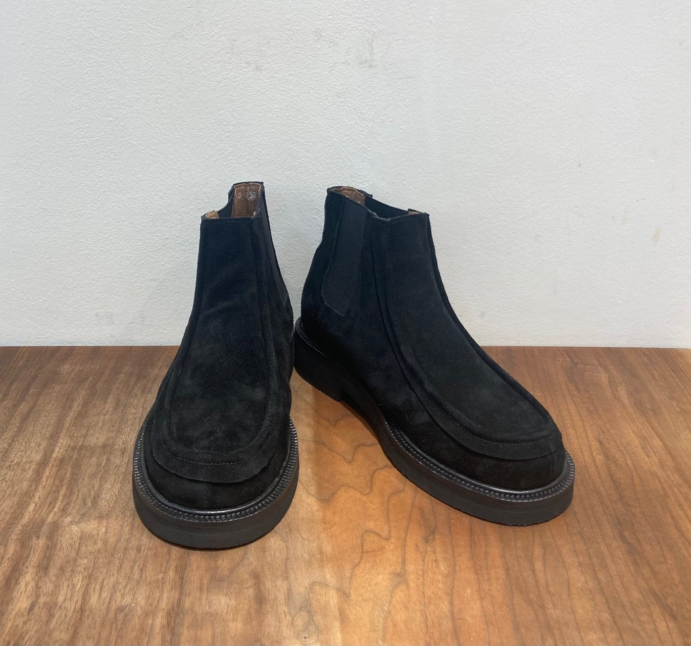 Yas Italian Suede Chelsea Boots