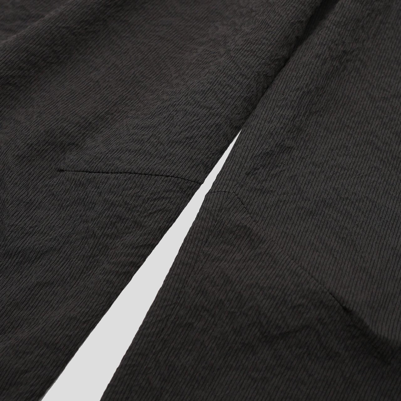 Horizon Y One-Tuck Dart Pants