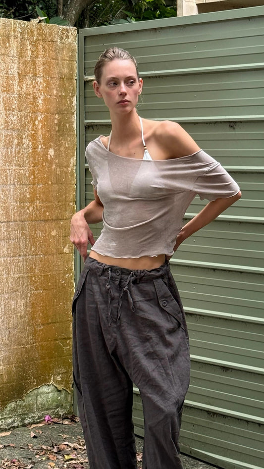 [A MA:DE 2026SS] Silhouette Blouse (2color)