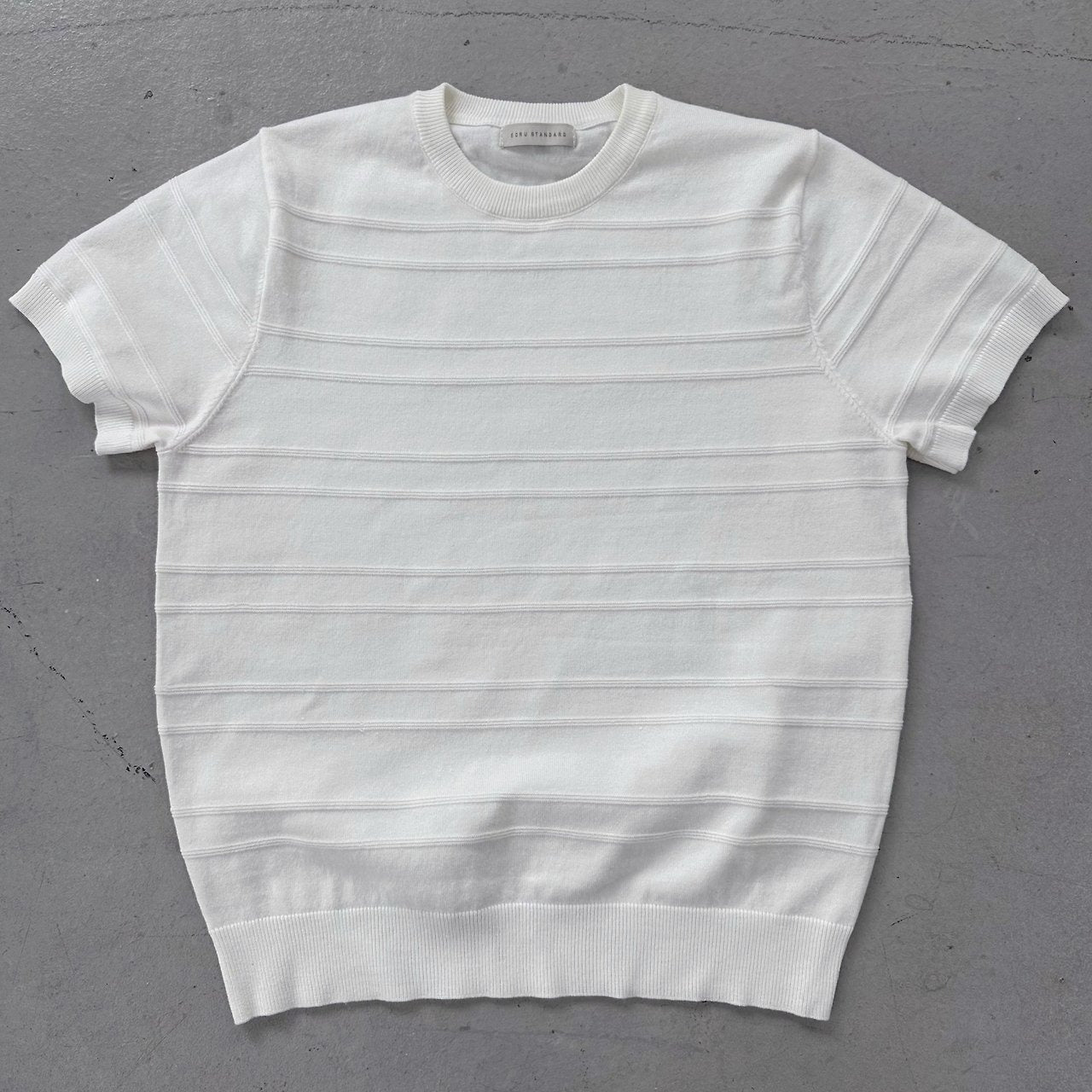 Emboss Line Half Sleeve Knit