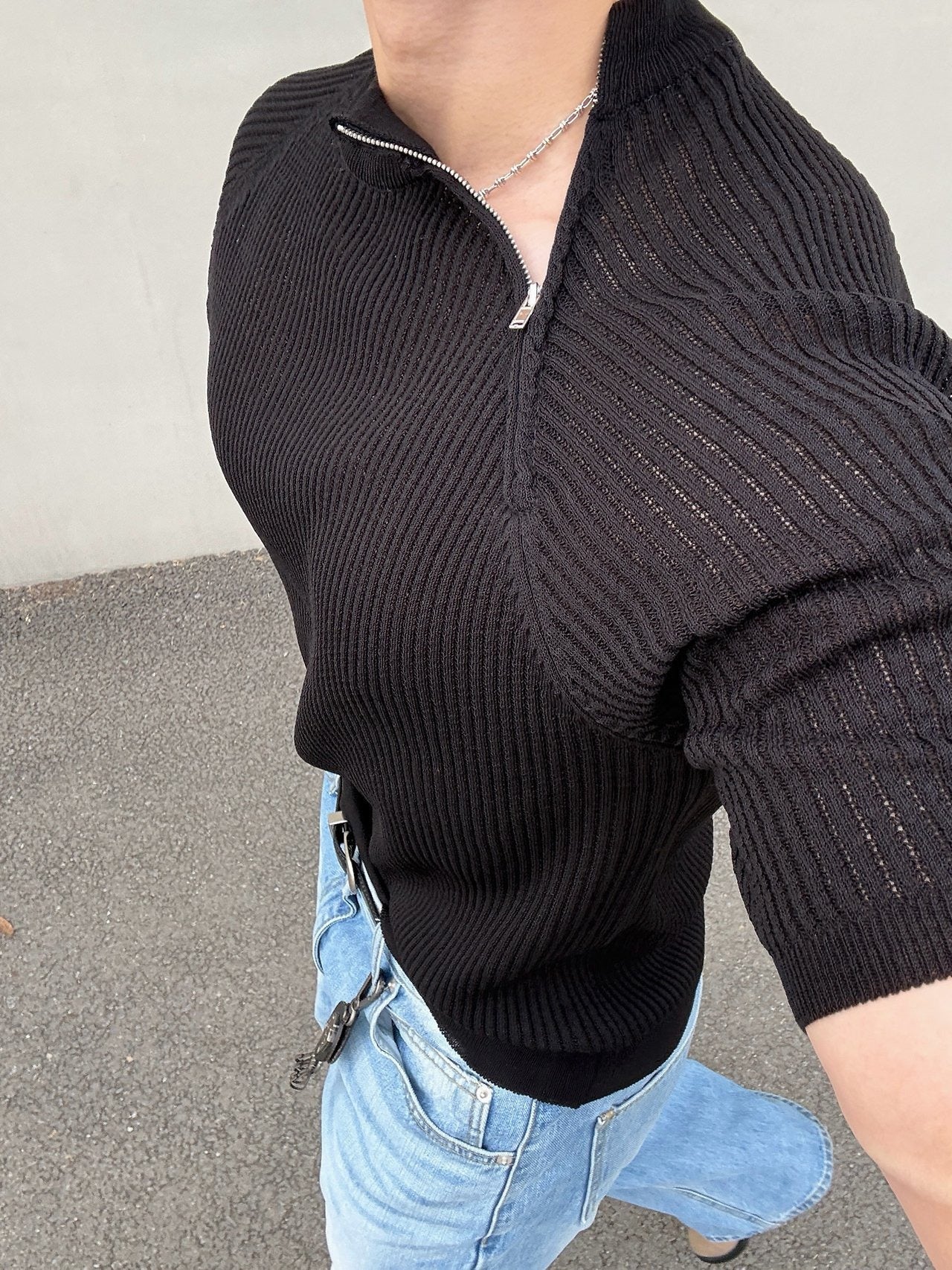 Vogue Diagonal Zip Linen Knit