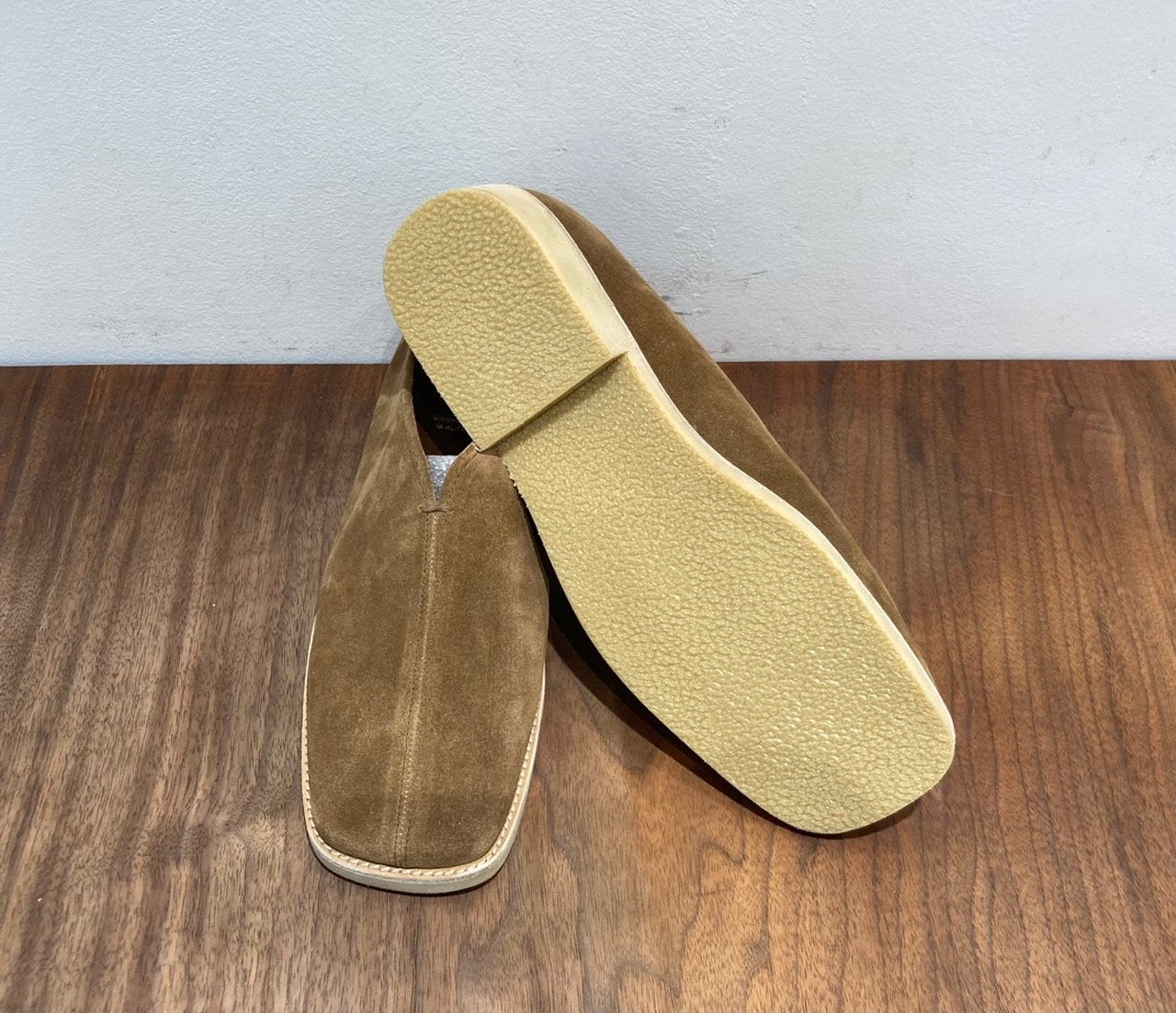 Suede Minimal Mule Loafer