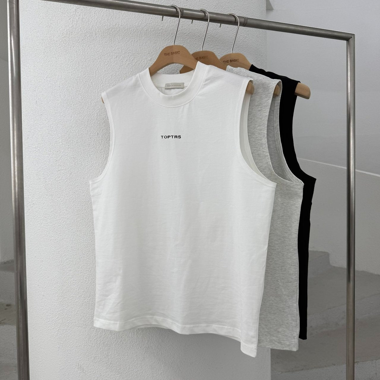 TOPTRS Sleeveless Essential Top