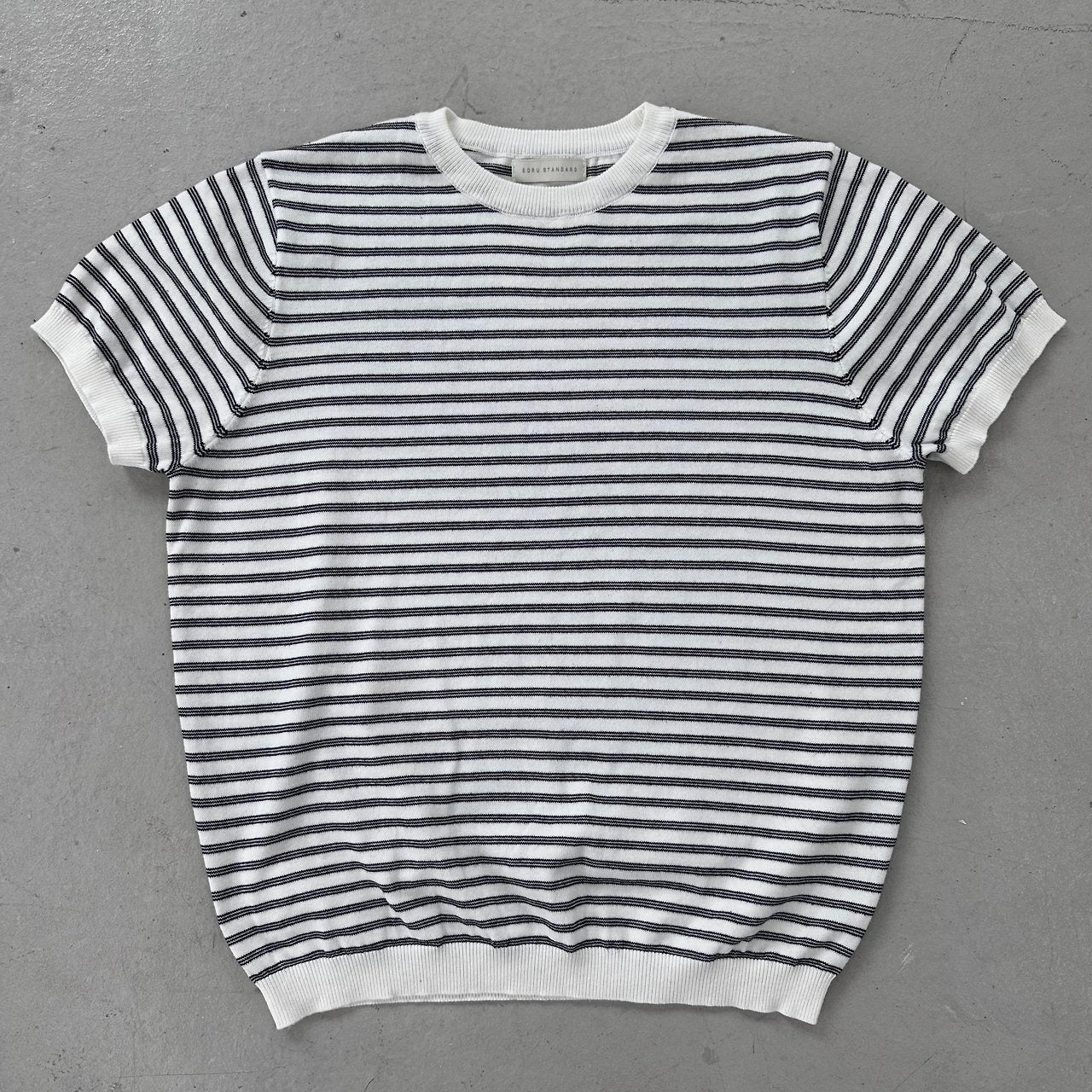Fine Stripe Half Sleeve Round Knit