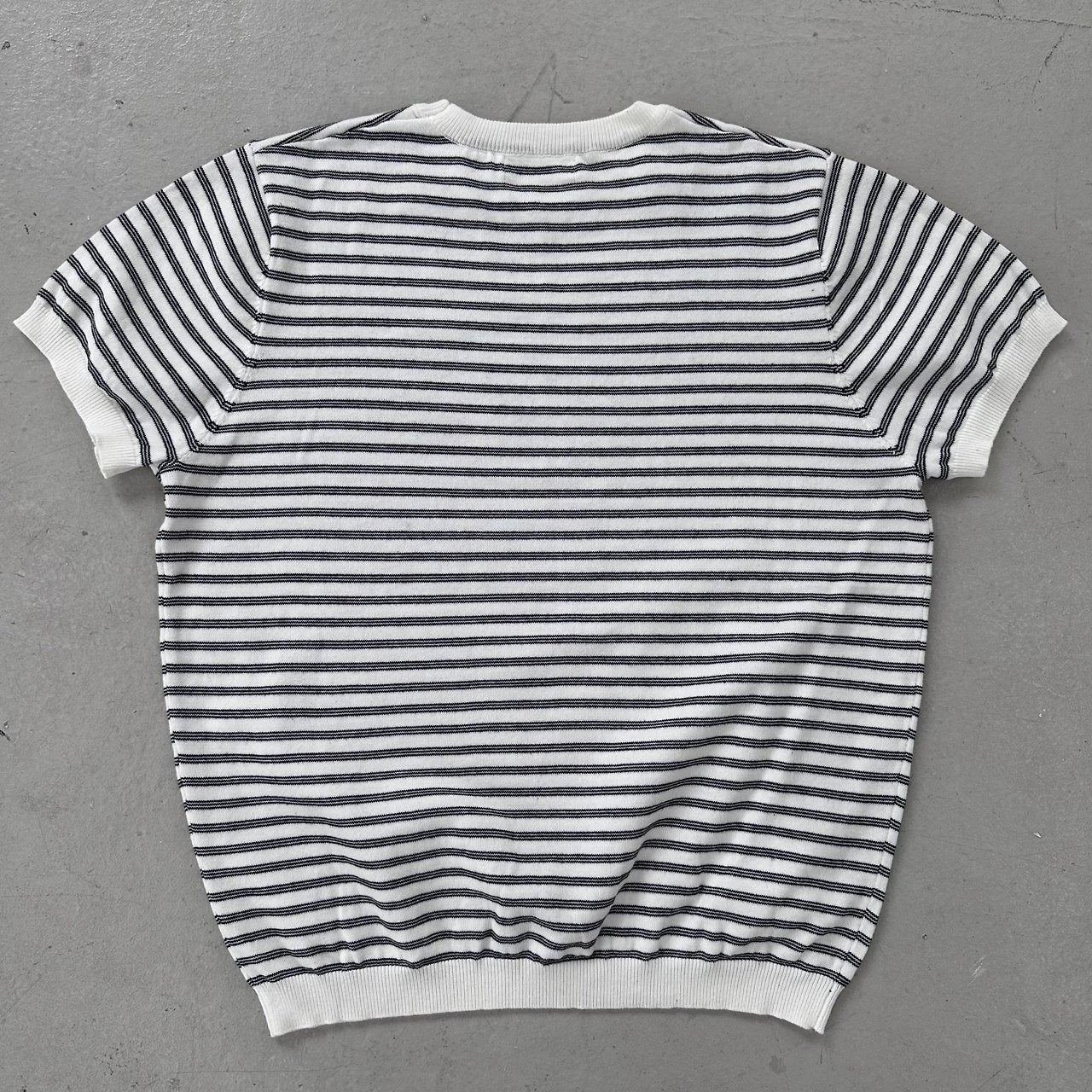 Fine Stripe Half Sleeve Round Knit