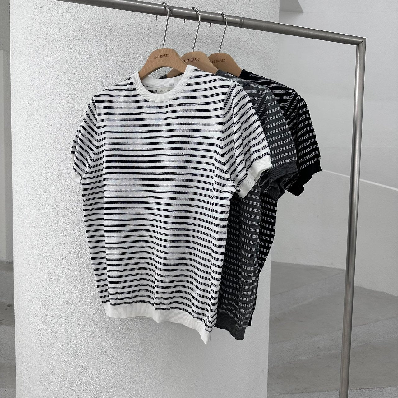 Fine Stripe Half Sleeve Round Knit