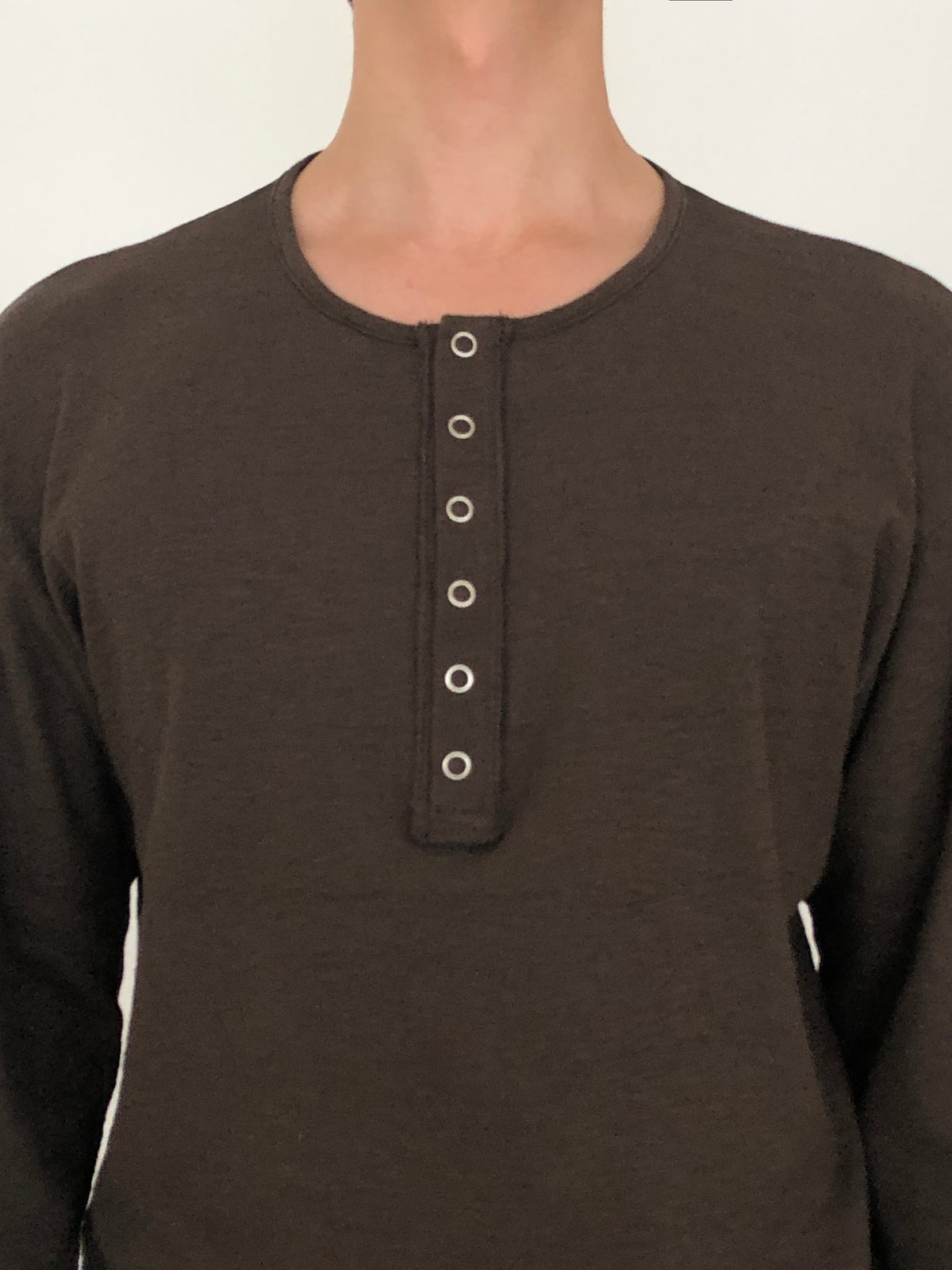 Slub Henley Neck Long Sleeve - DARK BROWN pose