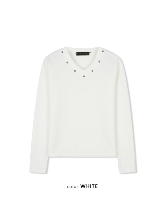 Star Stud V-Neck Ribbed Knit WHITE フロントスタイル